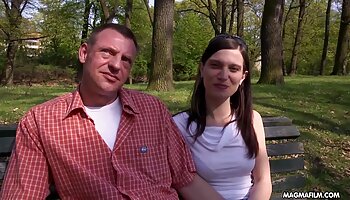 Die versaute Familie verbringt die ganze Zeit damit, sich gegenseitig zu geile ältere weiber ficken
