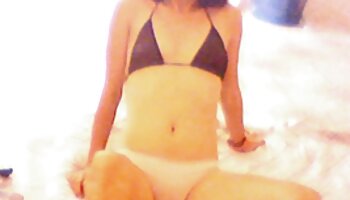 Heiße Brünette und blonde Lesben kommen reife sexy damen beim Sex hart